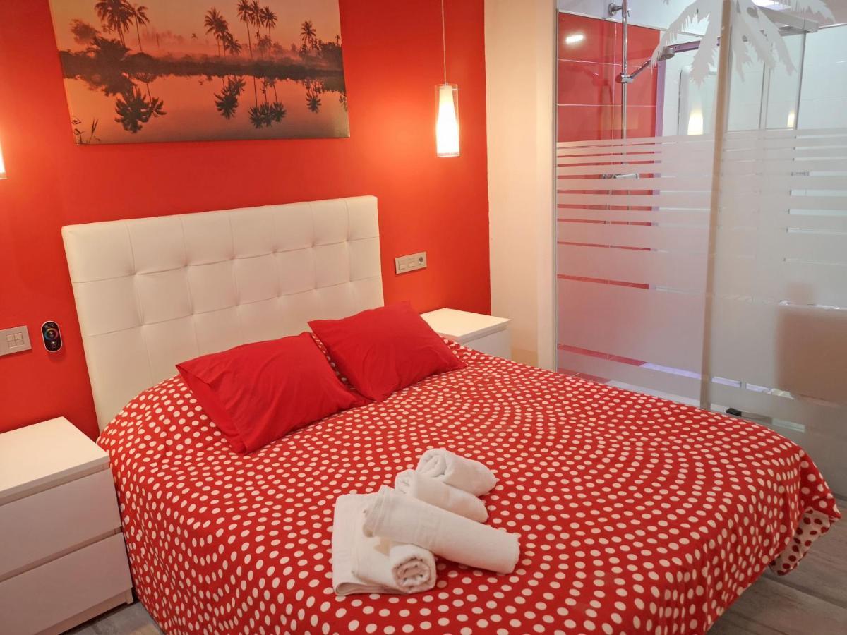 Conil Red-Black Apartment Conil De La Frontera Zewnętrze zdjęcie