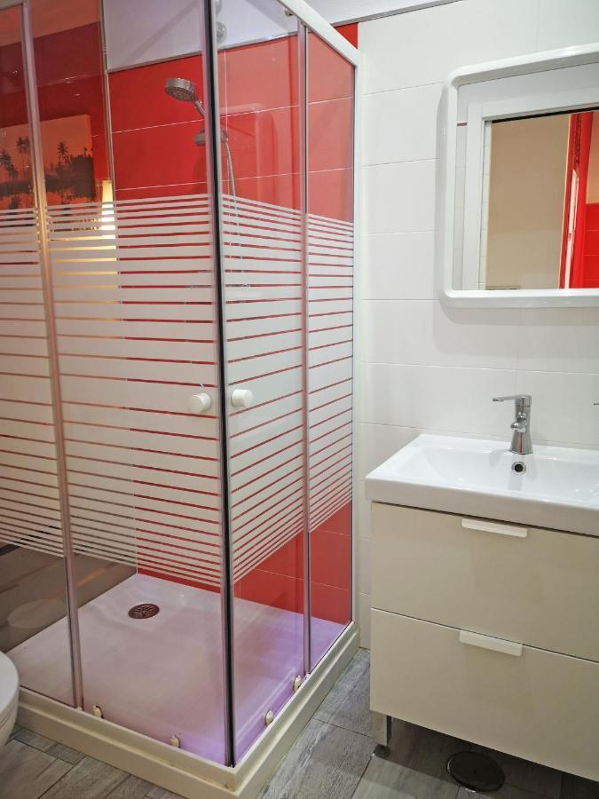 Conil Red-Black Apartment Conil De La Frontera Zewnętrze zdjęcie