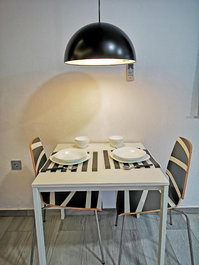 Conil Red-Black Apartment Conil De La Frontera Zewnętrze zdjęcie